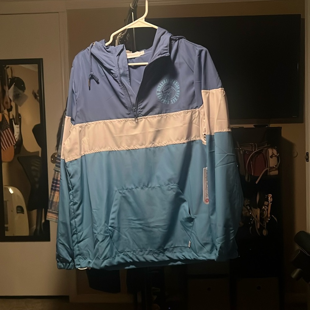 NWT lightweight windbreaker